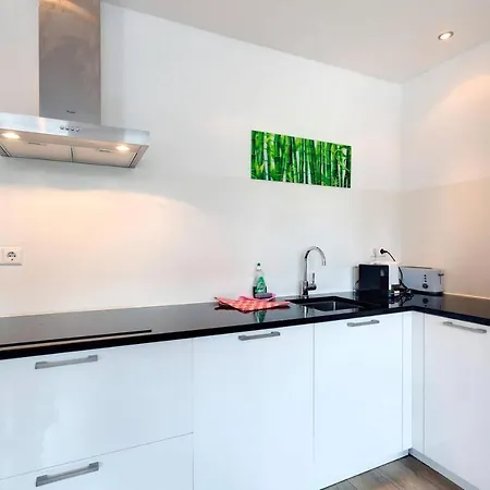 Luxurious Canalview Apt No.2 City Centre